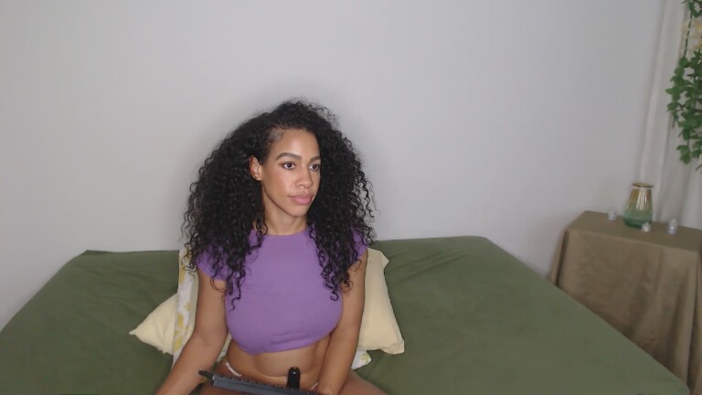 nicolleluv's Streamate show and profile